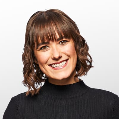 Alicia Sarris headshot